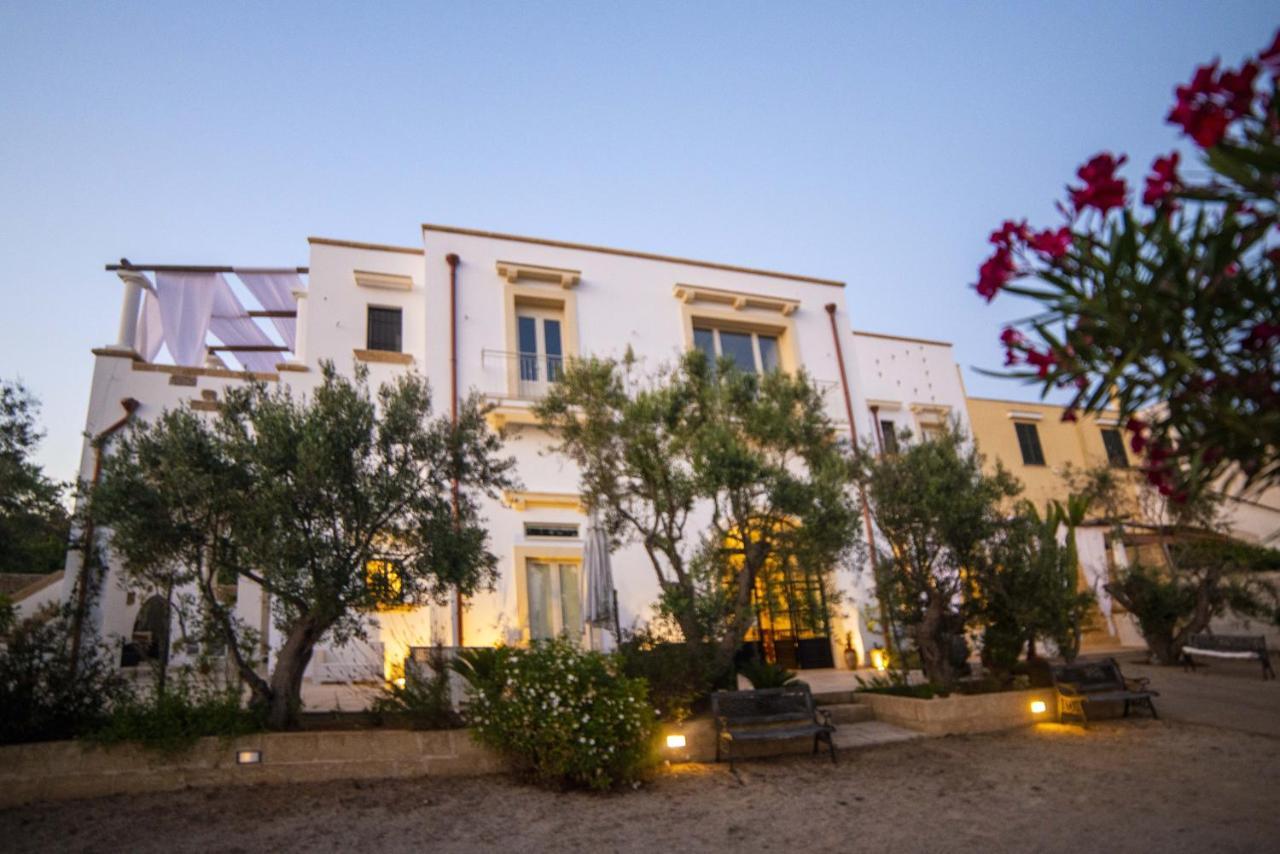 サンニコーラ Casale Donna Rosa Bed & Breakfast エクステリア 写真